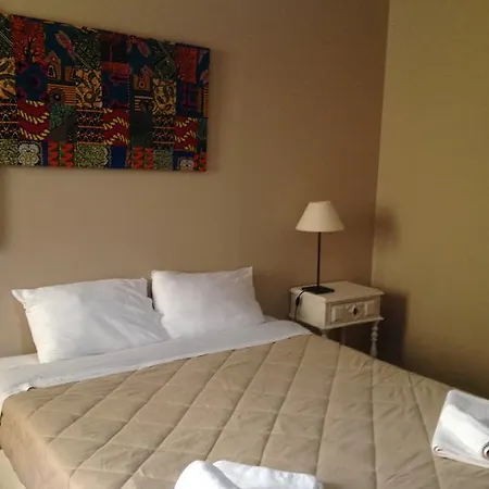 Jo's Place 3* Lisbon